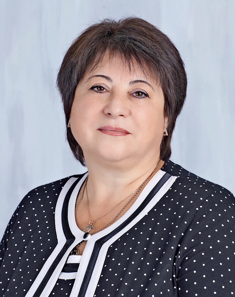 Алмакаєва Людмила Григорівна