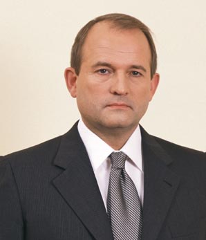 МЕДВЕДЧУК Віктор Володимирович