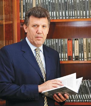 КІВАЛОВ Сергій Васильович